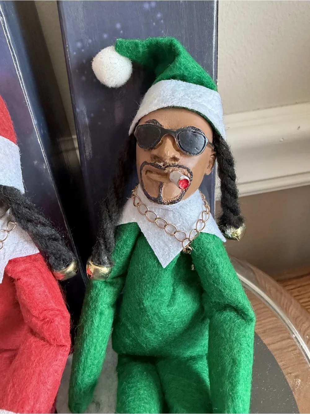 SNOOP ON A STOOP Holiday Elf in green or red with dreads necklace and New in box